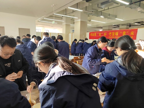 郑州市第五高级中学开展冬至包饺子活动 郑州市第五高级中学开展冬至包饺子活动