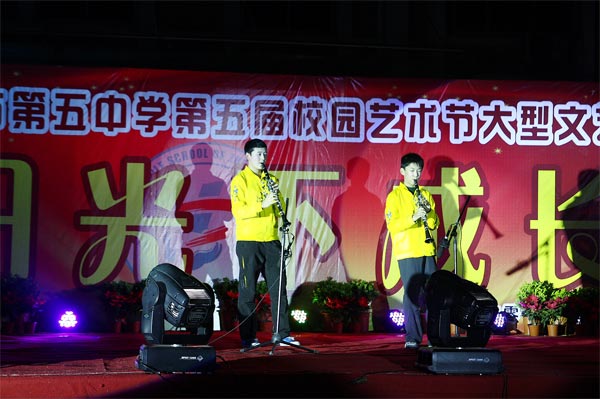 郑州五中2012艺术节照片1