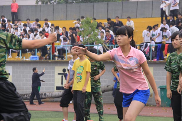 2011郑州五中运动会30*40接力赛