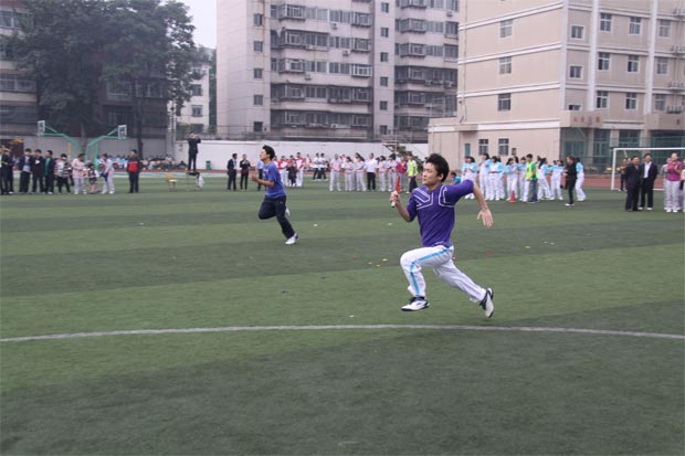 2011郑州五中运动会30*40接力赛